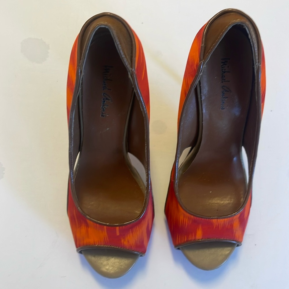 Open toe sandal